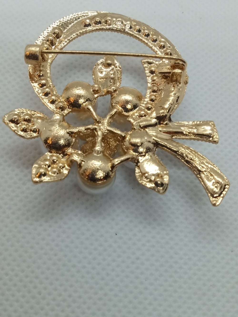 MODERN LAPEL BROOCH - Picture 5 of 5